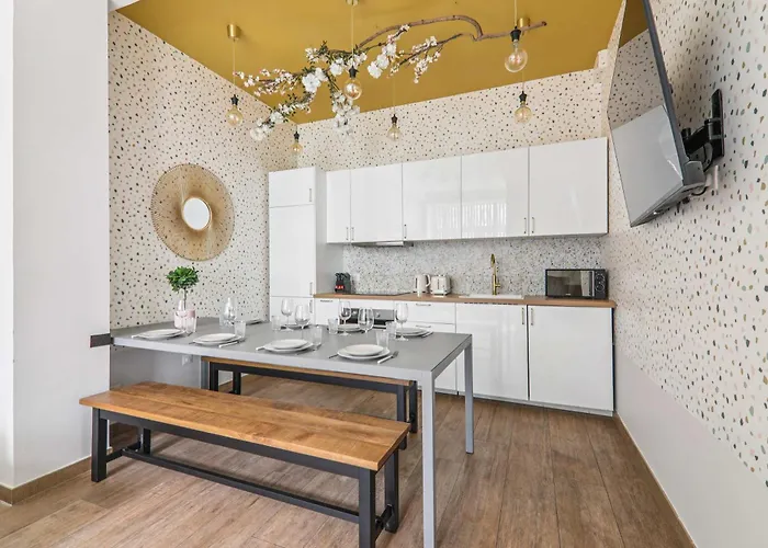 Superb Flat - 3 Bedrooms Sleeps 10 - Charonne Nation * Paris