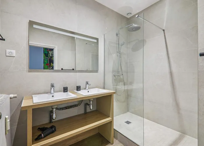 Apartment Superb Flat - 3 Bedrooms Sleeps 10 - Charonne Nation Paris